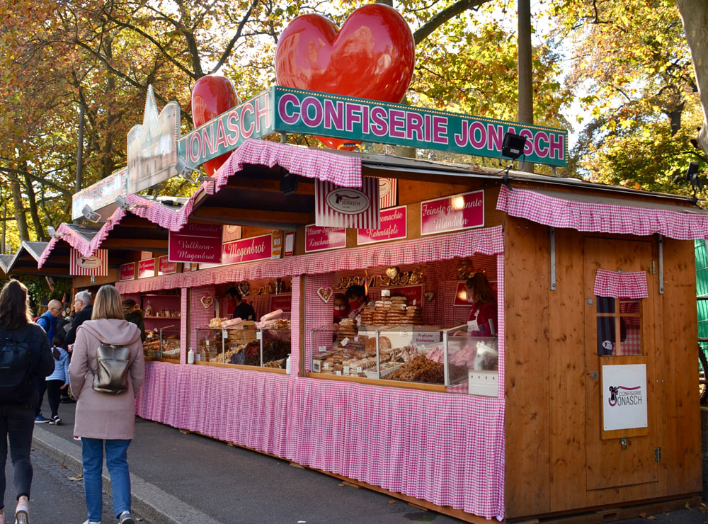 Marktstand Jonasch Confiserie Basel