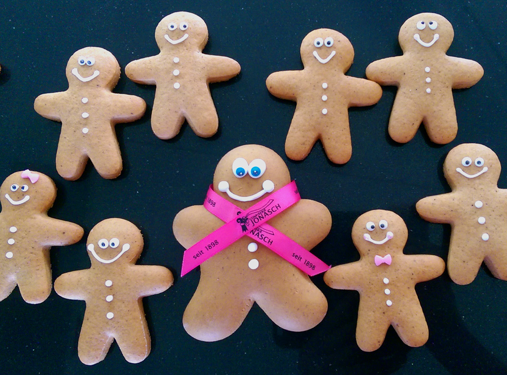 Weihnachtsmarkt Basel Barfüsserplatz Confiserie Jonasch